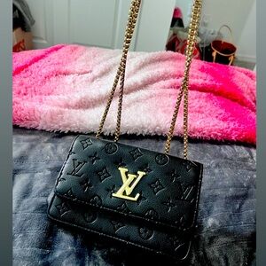LV purse